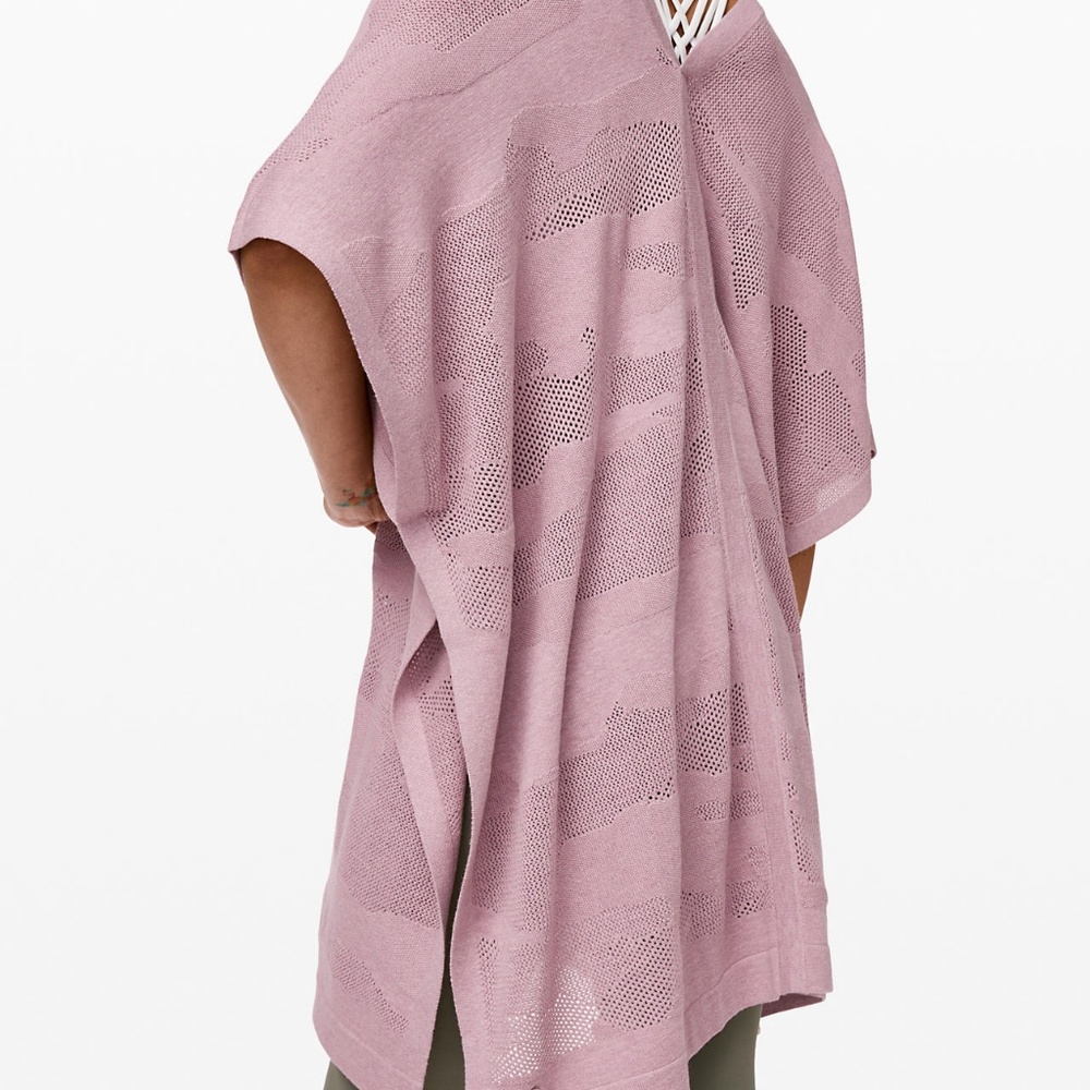 LULULEMON Lavender Find Your Light Wrap OS NWT - Picture 5 of 10